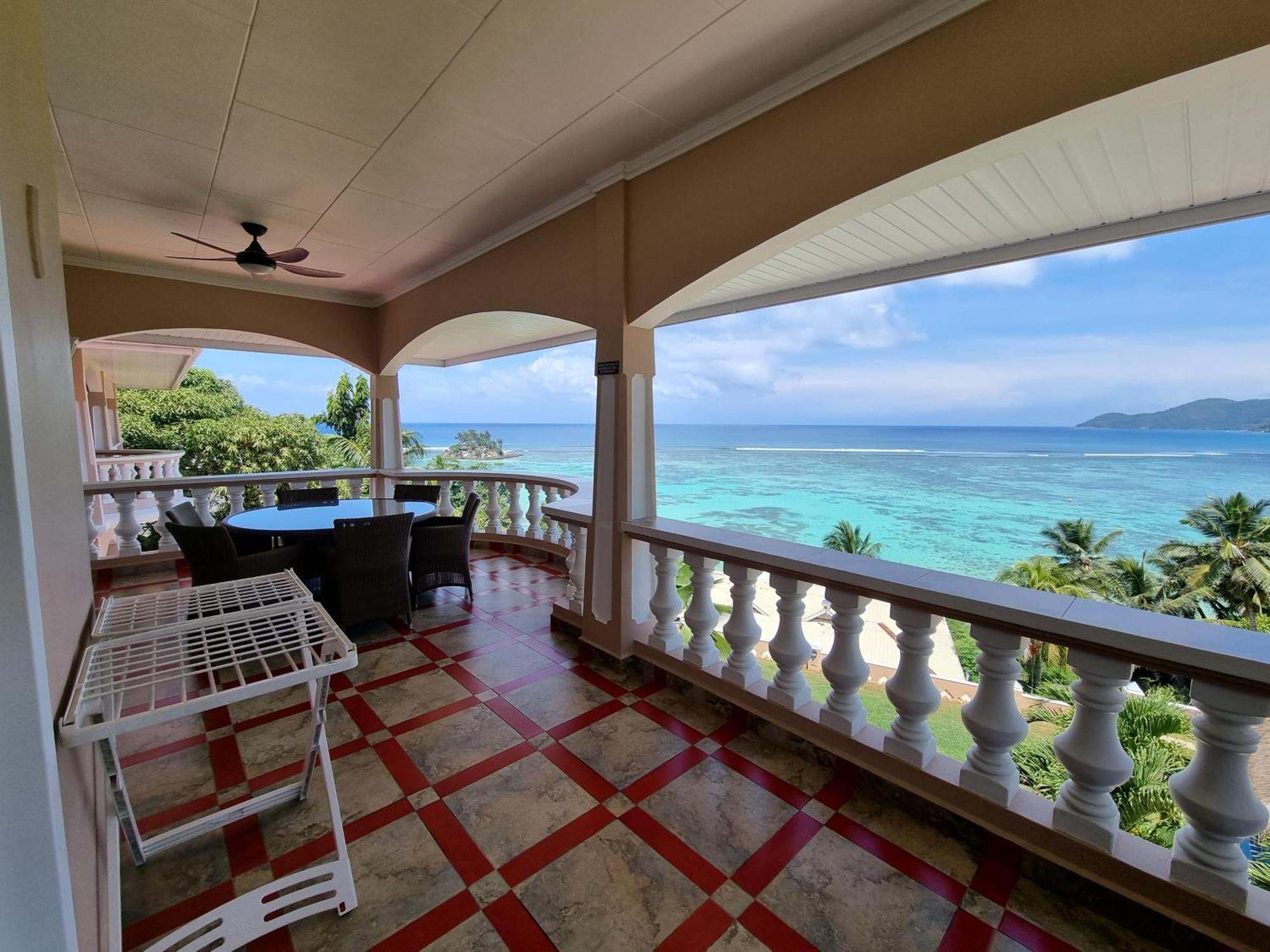 Au Fond De Mer View Anse Royale Cameră foto