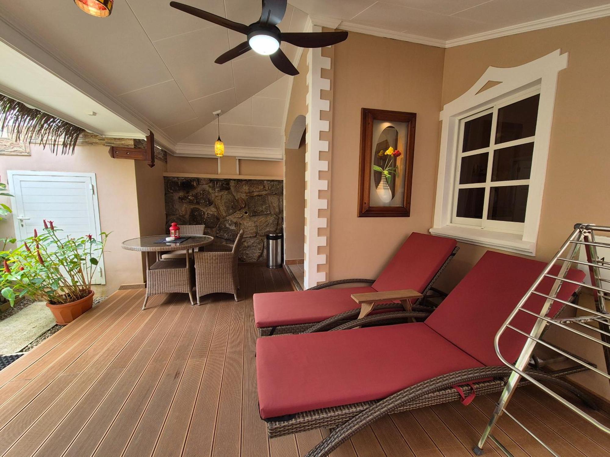 Au Fond De Mer View Anse Royale Exterior foto